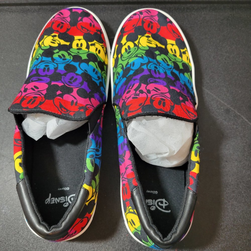TORRID DISNEY 9.5 WW